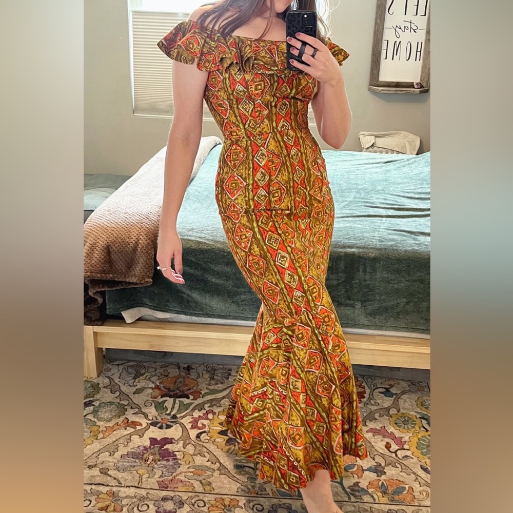 Vintage Calabash Hawaiian Tiki Oasis Geometric Mermaid Orange Brown Maxi Dress
